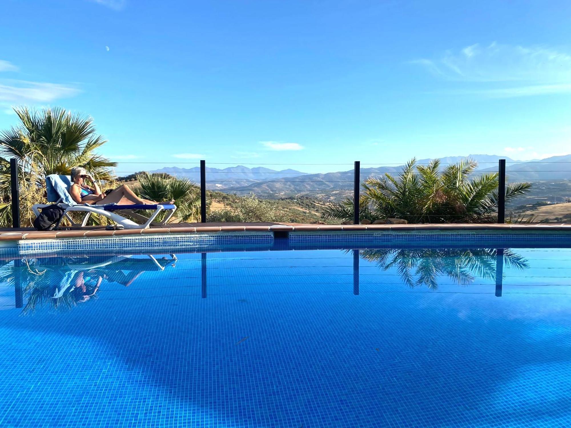 Rural Cottage, With Pool & Optional Private 6 Guests Jacuzzi Tolox Bagian luar foto