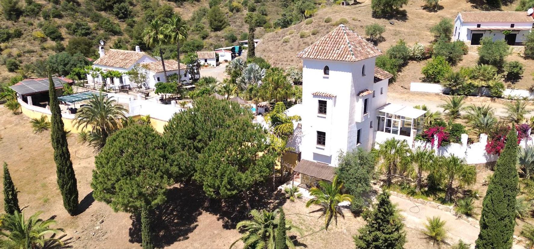 Rural Cottage, With Pool & Optional Private 6 Guests Jacuzzi Tolox Bagian luar foto