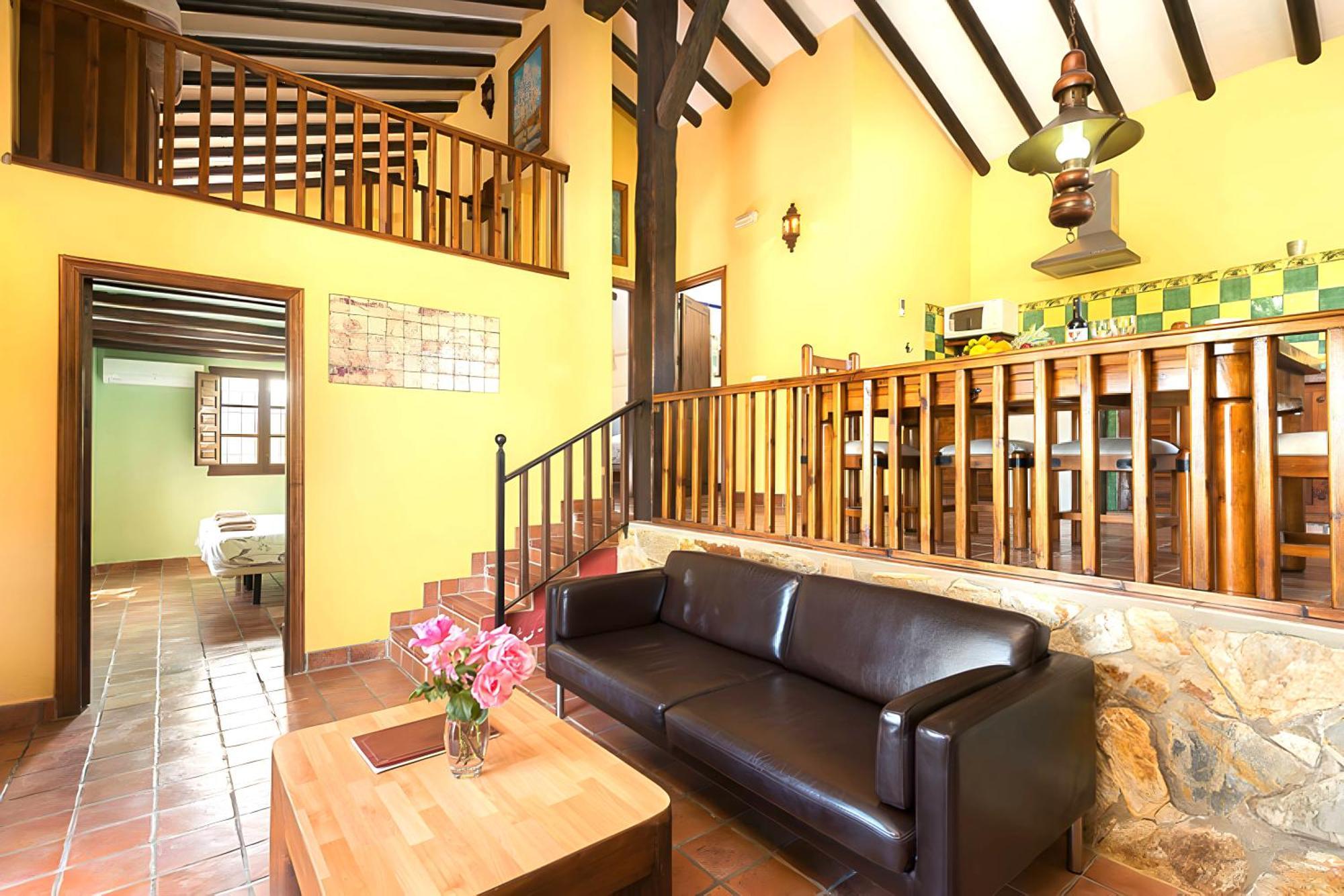 Rural Cottage, With Pool & Optional Private 6 Guests Jacuzzi Tolox Bagian luar foto