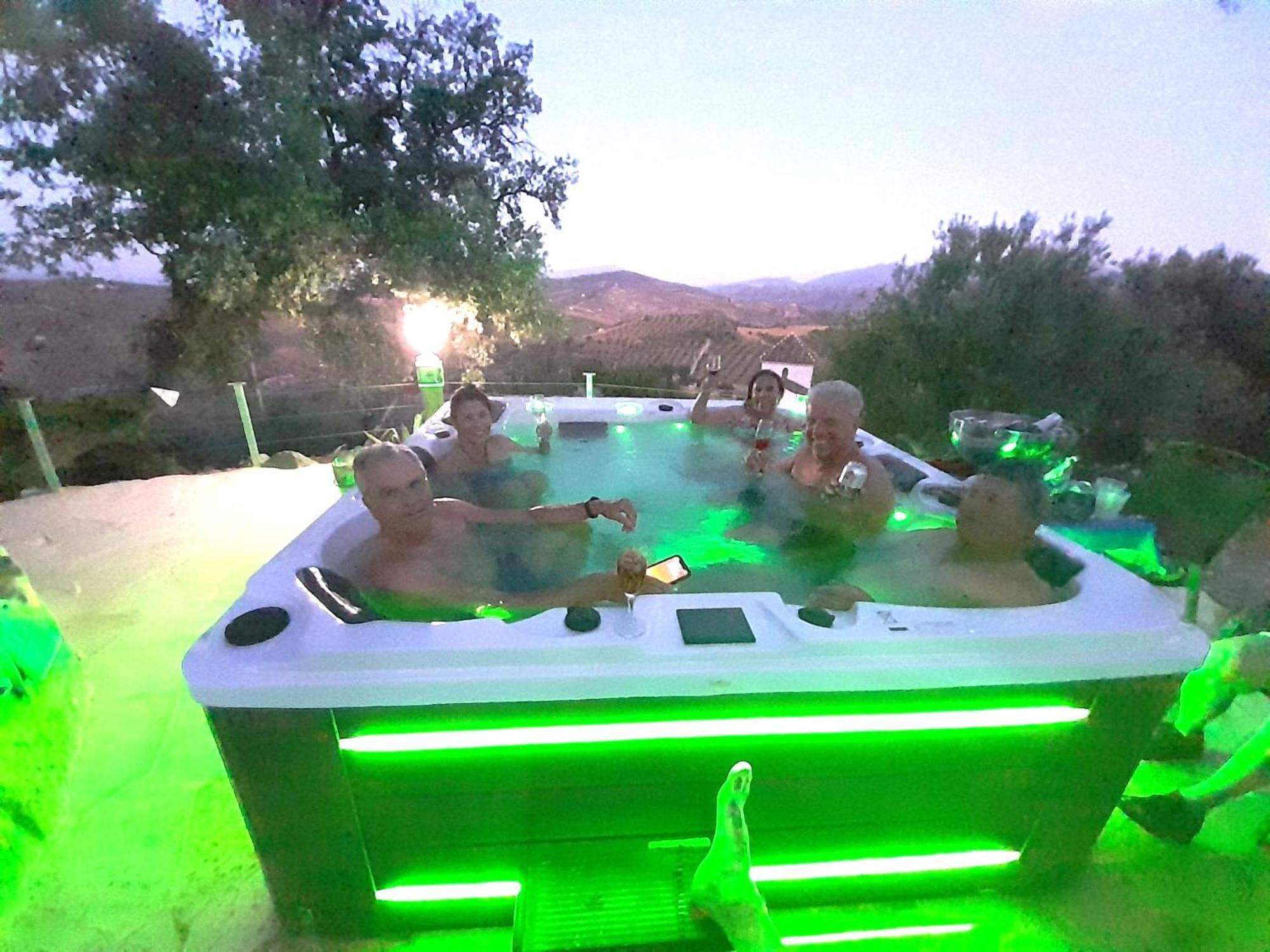 Rural Cottage, With Pool & Optional Private 6 Guests Jacuzzi Tolox Bagian luar foto