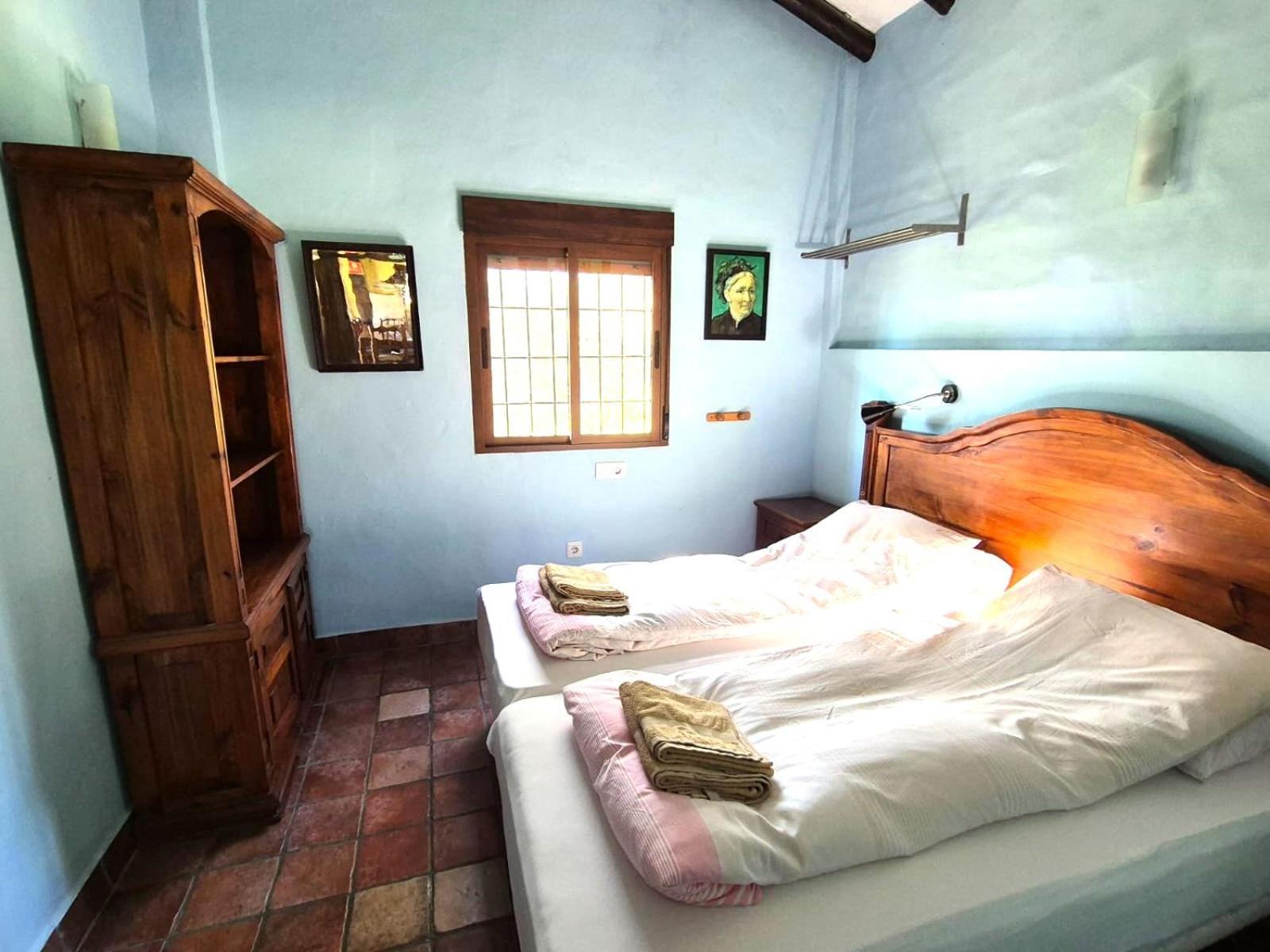 Rural Cottage, With Pool & Optional Private 6 Guests Jacuzzi Tolox Bagian luar foto